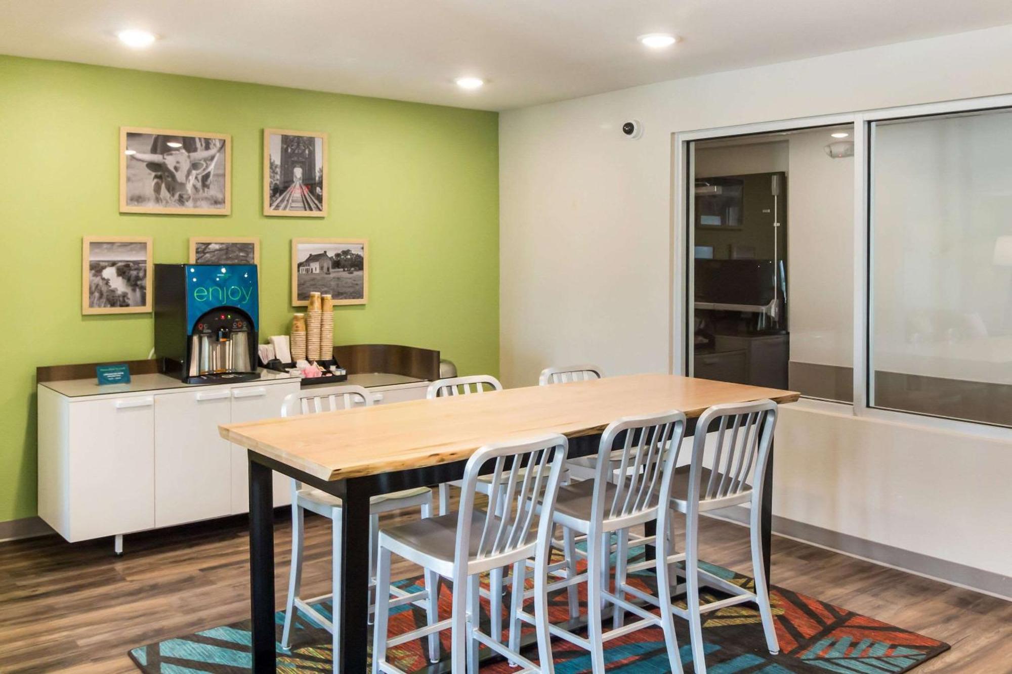 Woodspring Suites Lake Jackson Esterno foto