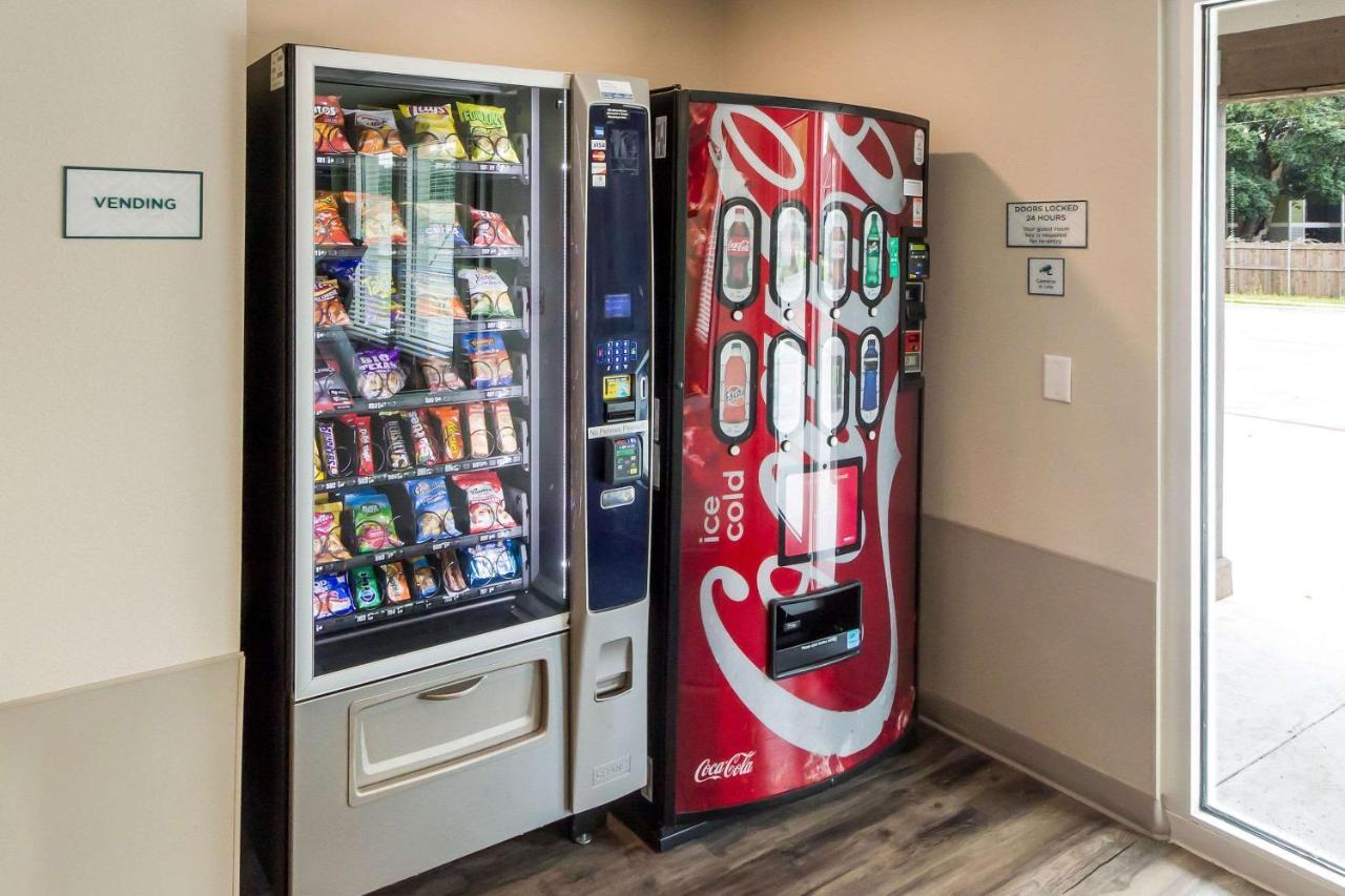 Woodspring Suites Lake Jackson Esterno foto